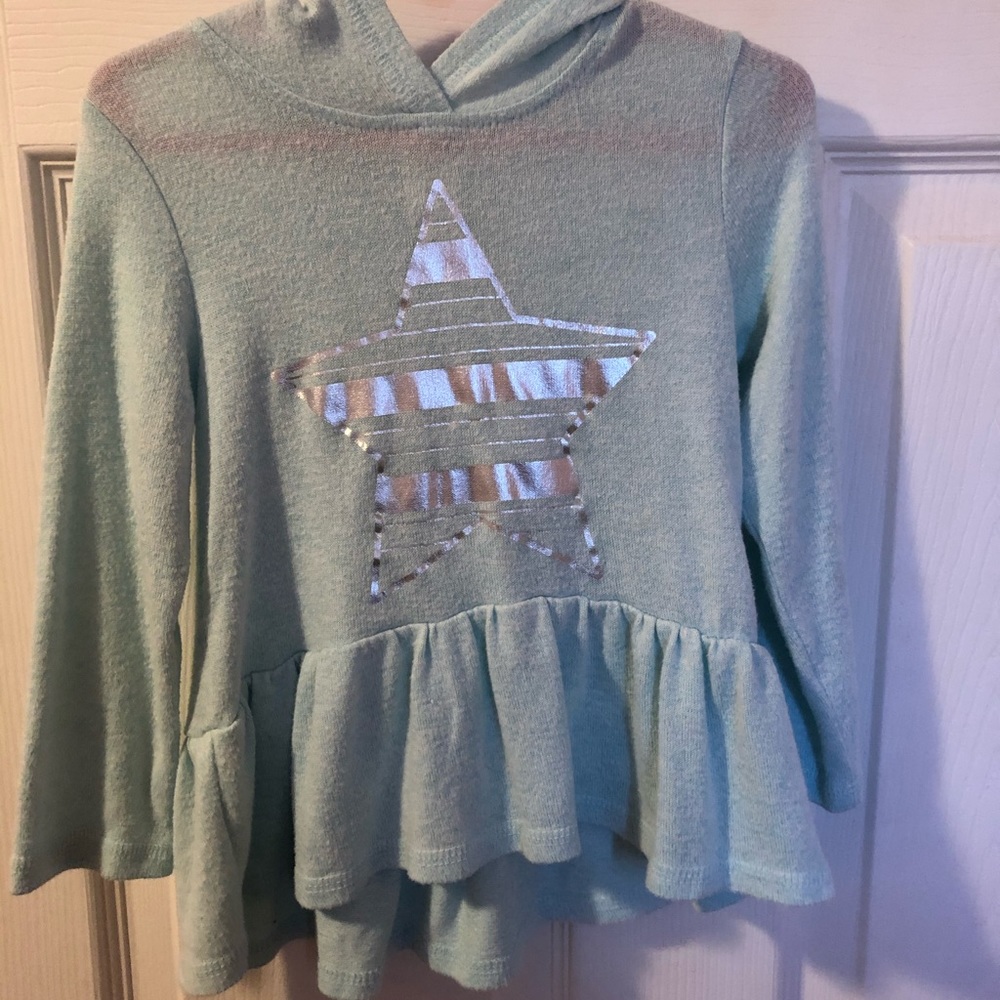 Oshkosh pullover